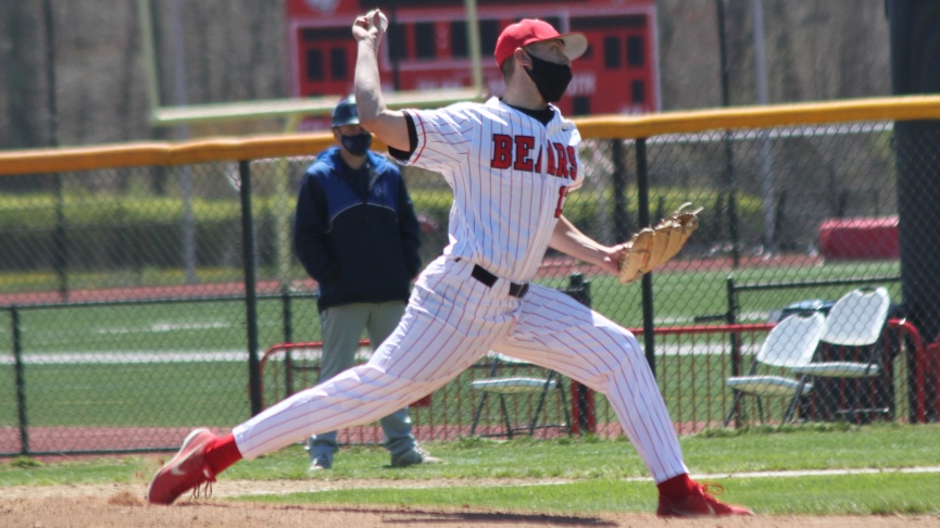 Baseball Splits Non-Conference Twinbill with Westfield State