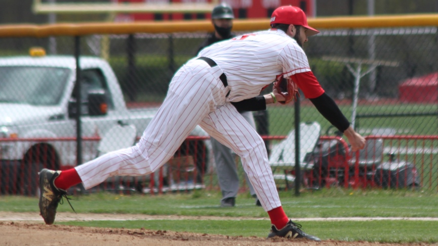 Baseball Drops Pair of MASCAC Games to Fitchburg
