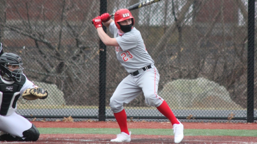 Baseball Splits MASCAC Twinbill with Framingham State