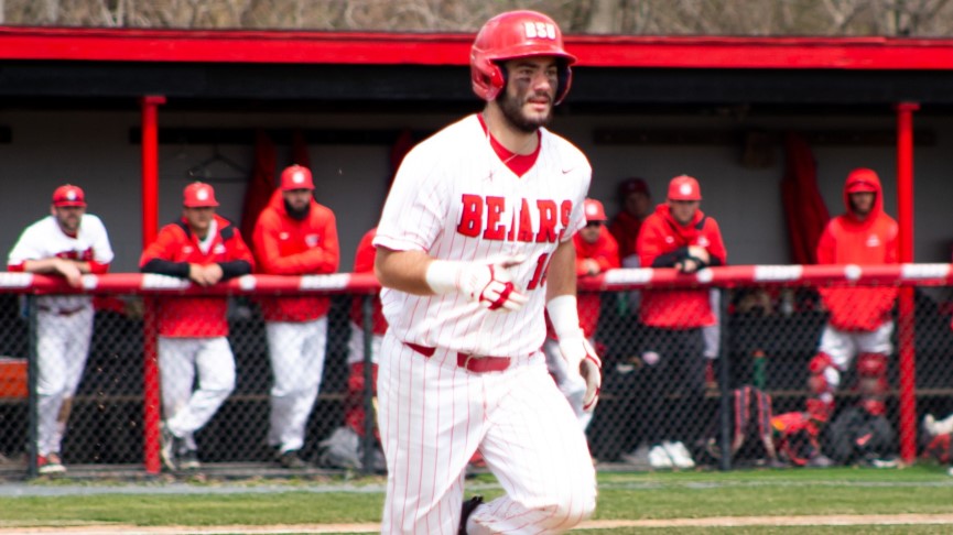 Baseball Downs Framingham, 15-10, to Sweep Three-Game Set