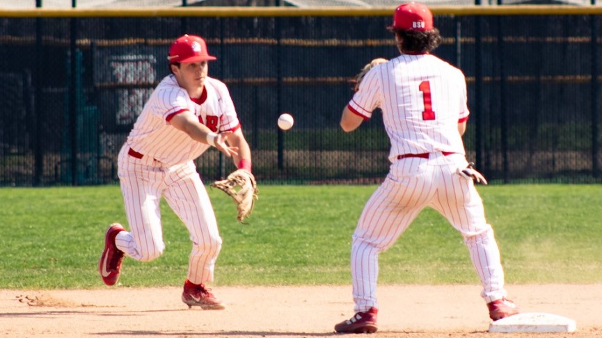 Baseball Sweeps Salem State in MASCAC Twinbill