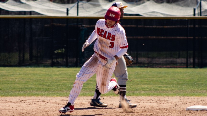 Baseball Sweeps MCLA in MASCAC Twinbill