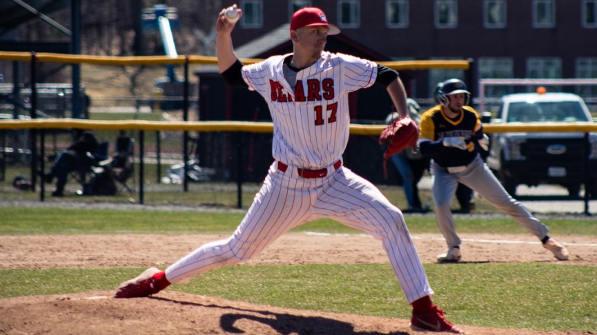 Baseball Splits MASCAC Twinbill with Framingham State