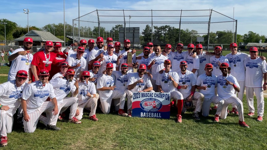 Baseball Captures MASCAC Title, Advances to NCAA Tournament