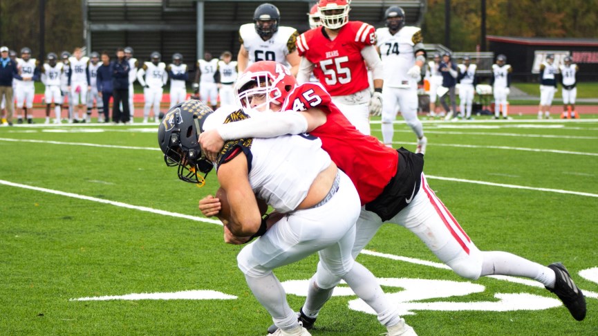 Football Drops 26-20 Decision to UMass Dartmouth on Senior Day