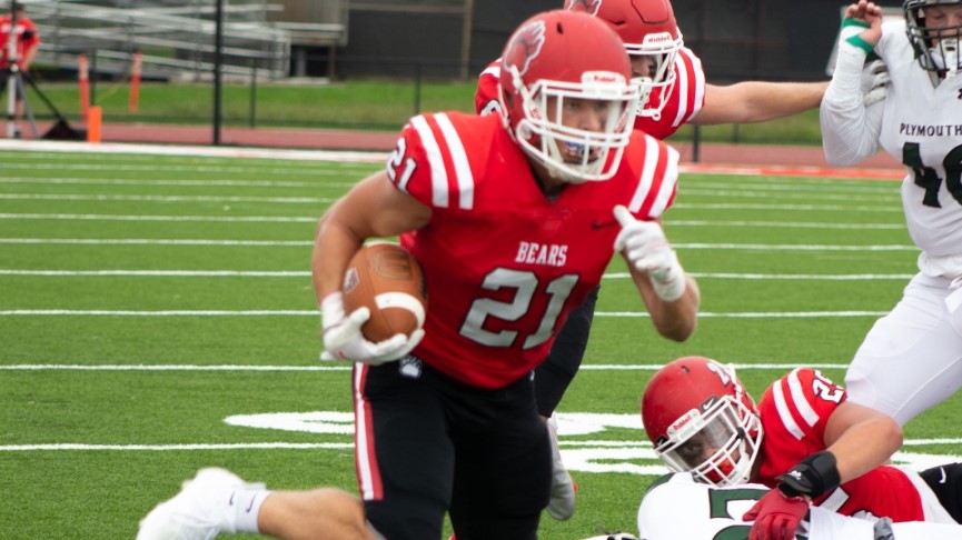 Football Rolls to 49-13 Win Over Worcester State