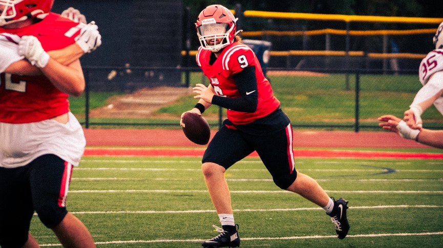 Football Falls to Westfield State in MASCAC Opener, 24-17
