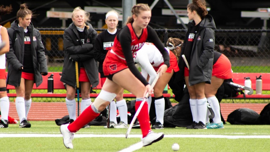 Field Hockey Blanks Dean, 4-0