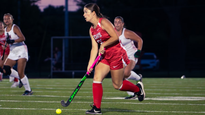 Carter, Souza Lead Field Hockey to 4-2 Win Over Dean