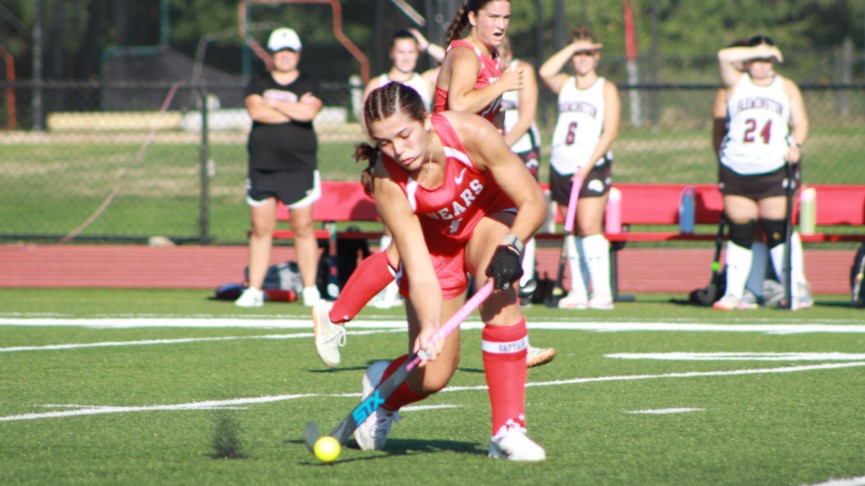 Field Hockey Cruises to 10-4 Win over Maine Farmington