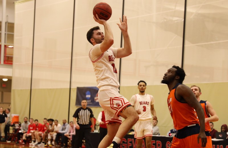 Men's Basketball Downs Salem State, 86-74