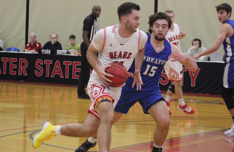 Men's Basketball Downs Wheaton, 92-81