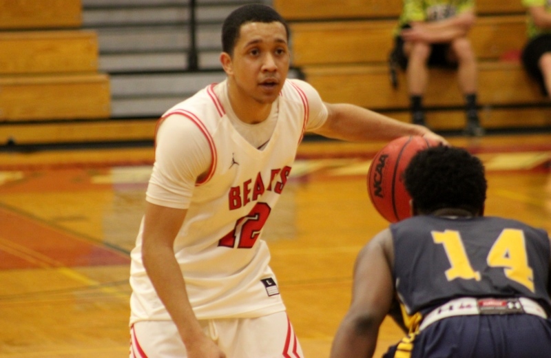 Men's Basketball Outlasts Salem State, 89-86