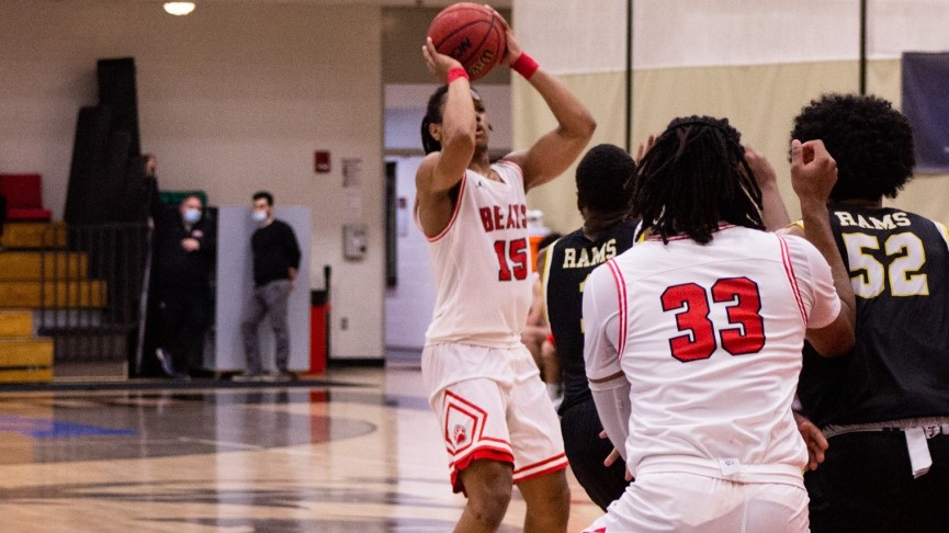 Men's Basketball Holds Off Framingham State in MASCAC Opener, 66-62