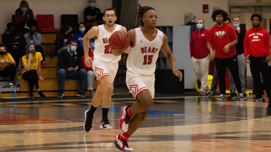 Men's Basketball Drops 2021-2022 Opener to UMass Dartmouth, 80-48
