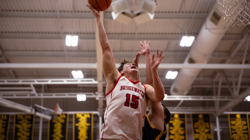 Men's Basketball Drops 84-79 Decision to Worcester State