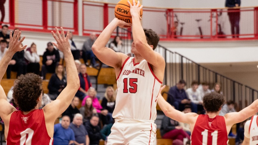 Men's Basketball Drops 85-72 Decision to RIC