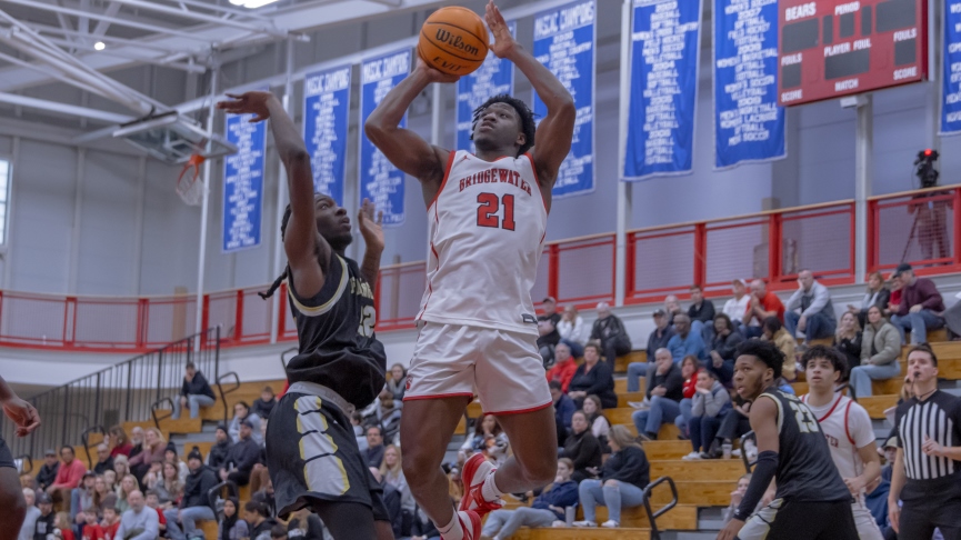 Men's Basketball Rolls to 109-86 MASCAC Win over Framingham State