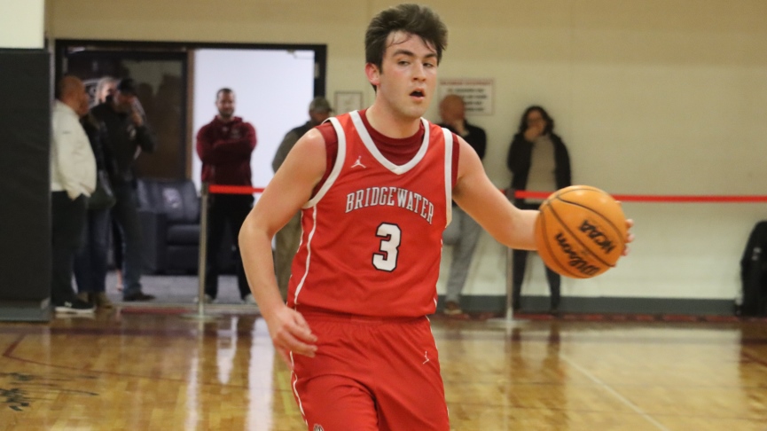 Men's Basketball Soars Past Falcons, 85-72