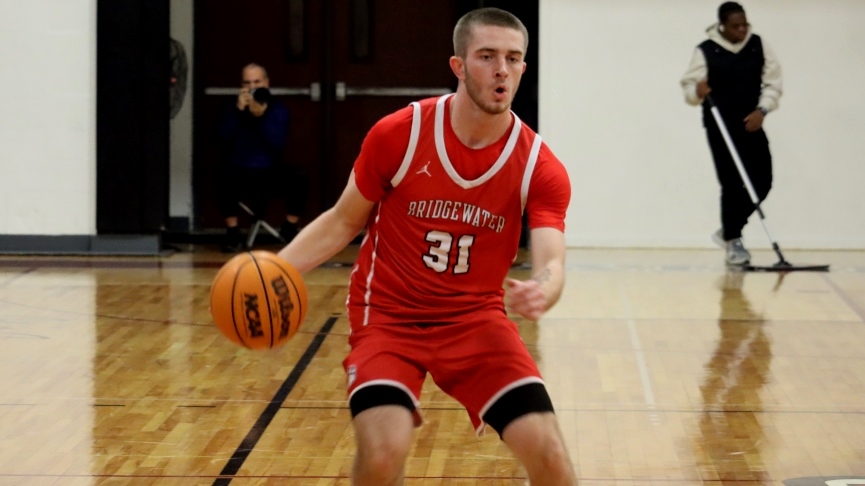Men's Basketball Downs MCLA, 89-71, for 5th Straight Win