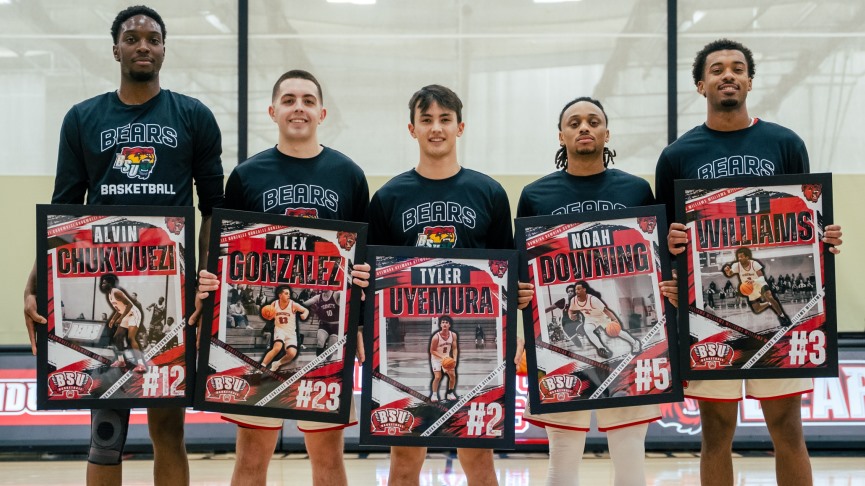 Men's Basketball Falls to Westfield State on Senior Night, 84-80