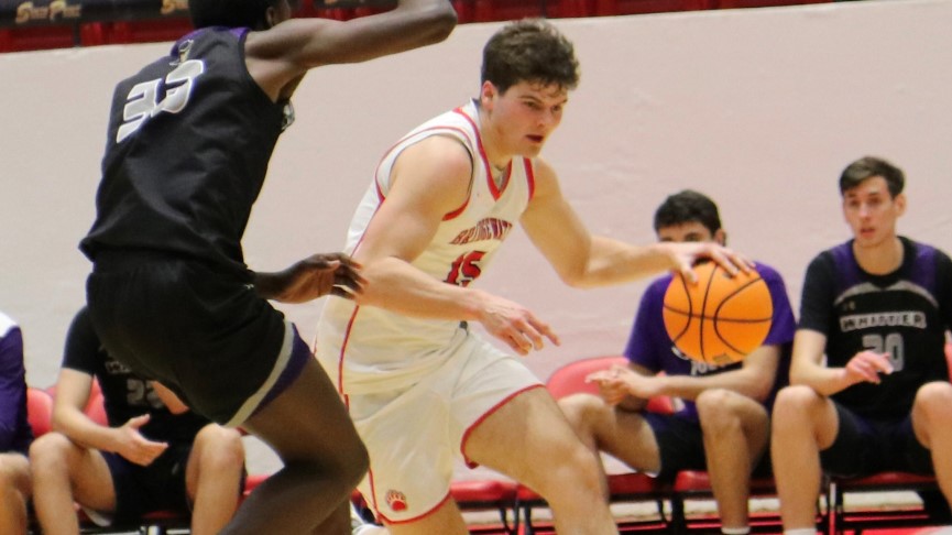 Men's Basketball Wraps Up Regular Season Play with 96-87 Setback to Worcester State