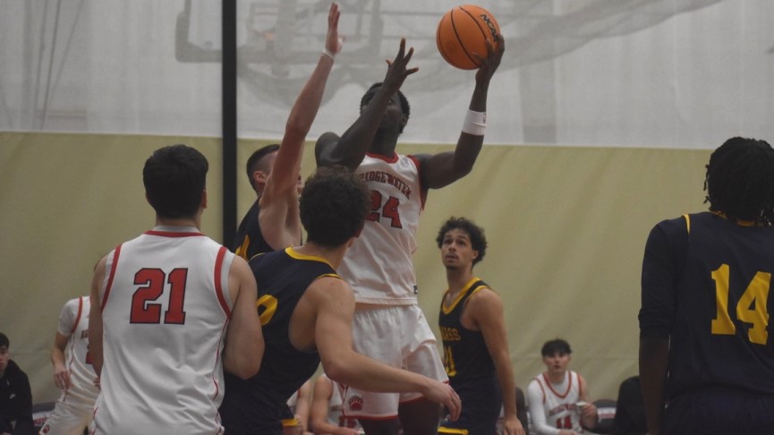 Men's Basketball Falls to UMass Dartmouth in Season Opener, 129-82