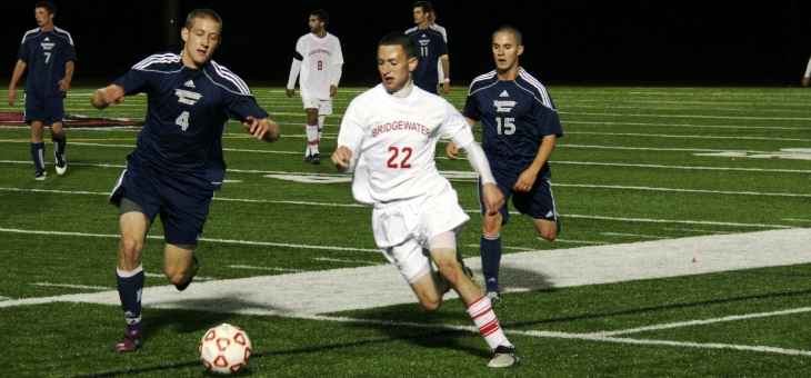 Smith, Bagley Lead Men's Soccer to 1-0 Shutout of Mass. Maritime