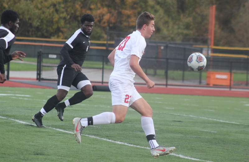 Men's Soccer Drops 2-1 MASCAC Decision to Framingham State