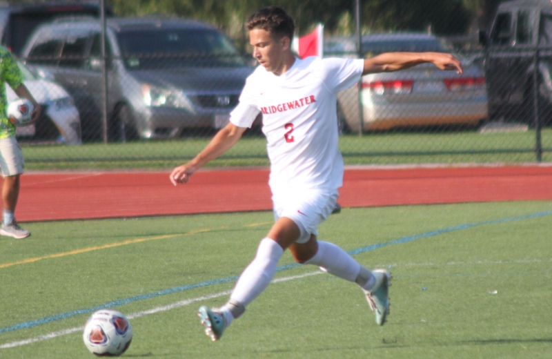 Men's Soccer Falls to UMass Boston, 3-0