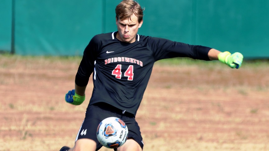 Men's Soccer Drops 3-0 Decision to Salem State