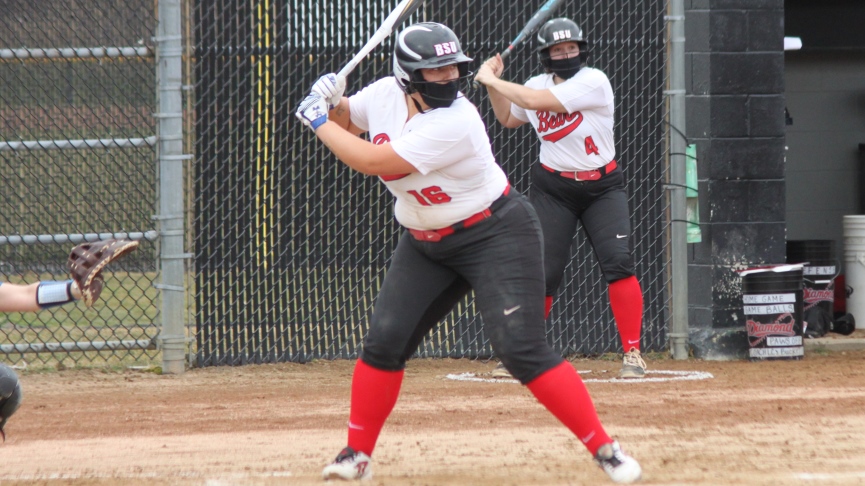 Softball Swept by Framingham State