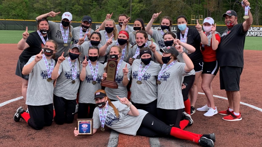 Softball Captures MASCAC Title, Advances to NCAA Tournament