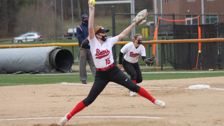 Softball Sweeps Westfield State in MASCAC Twinbill
