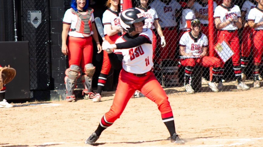 Softball Sweeps Curry Behind Reichert, Healy