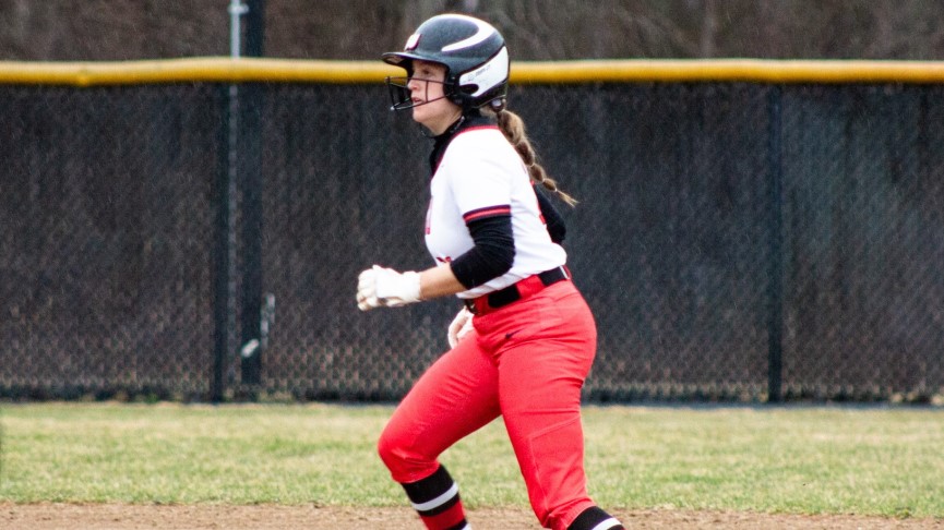 Softball Splits Twinbill with RIC