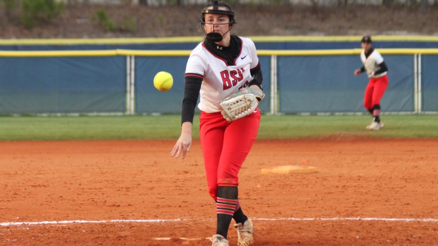 Softball Sweeps Pair of Games at Fastpitch Dreams Spring Classic