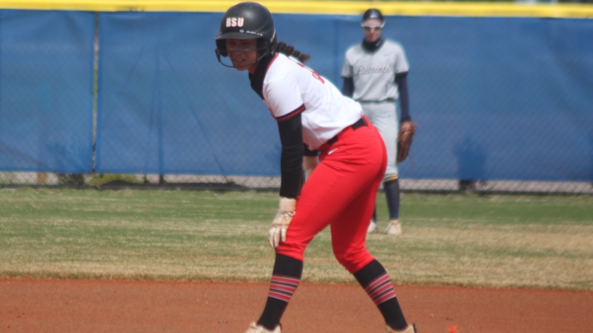 Softball Swept by Worcester State