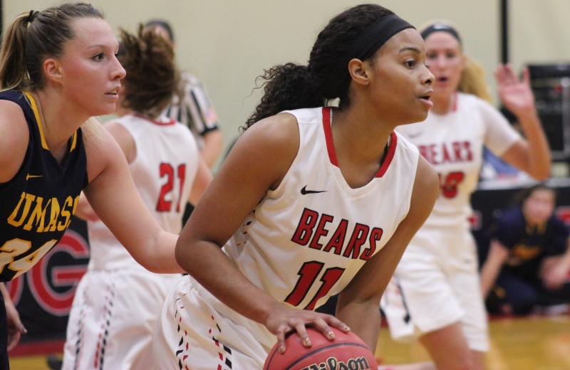 Women's Basketball Drops 83-51 Decision to UMD