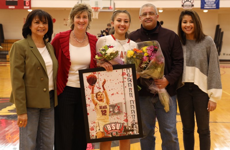 Women's Basketball Falls to Worcester State in Regular Season Final, 76-67