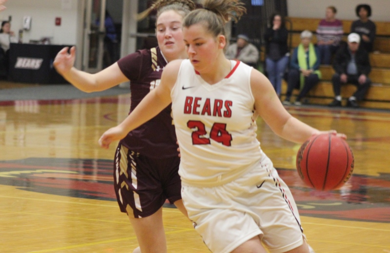 Dziadyk, Fitzgerald Lead Women's Hoops to 78-60 Victory over Clark