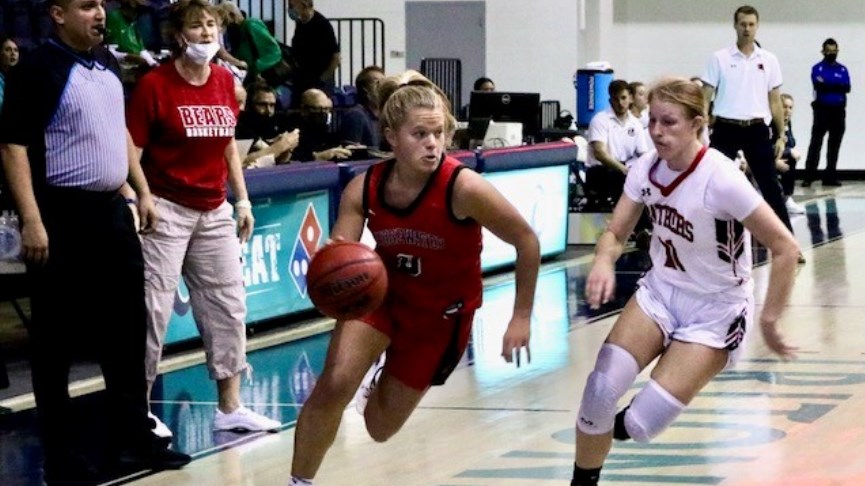 Women's Basketball Falls to Messiah, 76-58, at St. Pete Classic