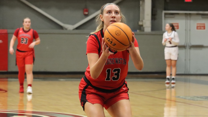 Women's Basketball Pulls Away for 86-65 Win over Wheaton