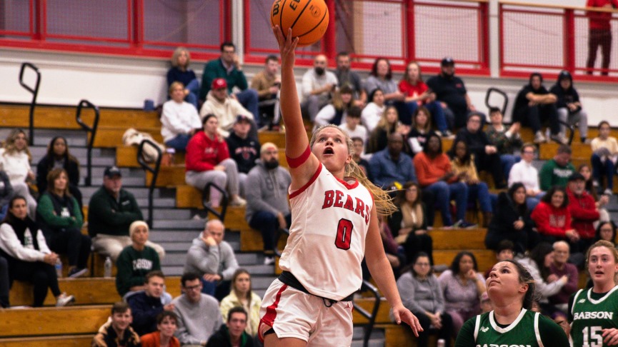 Women's Basketball Downs Southern Maine at Coastal Classic, 67-54