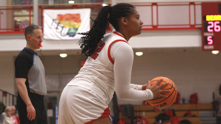Cleveland Notches Career-High 30 Points in 72-53 Win Over Framingham