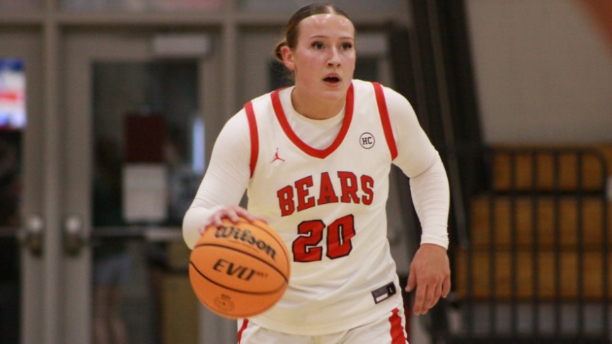 Women's Hoops Runs Streak to 11 with 67-59 Win Over Conn. College