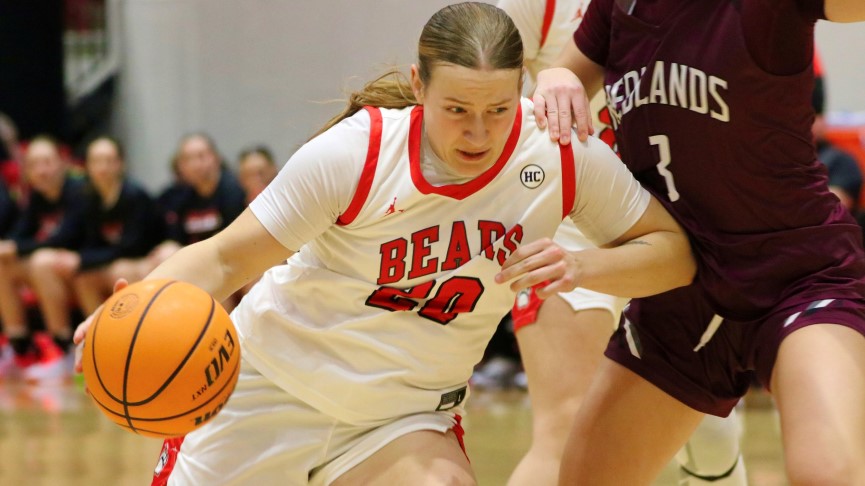 Rally Falls Short as Women's Basketball Falls to Redlands, 71-65