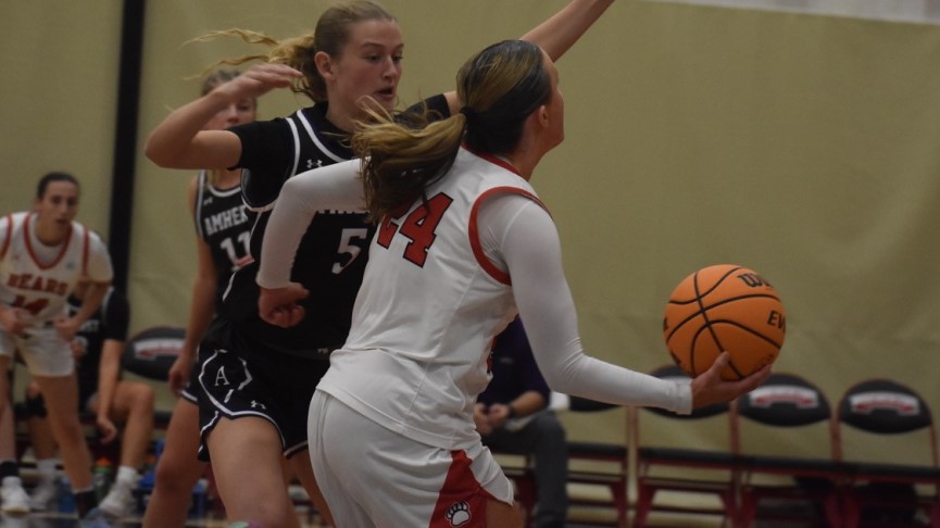 Women's Basketball Falls to #16 Amherst, 74-47