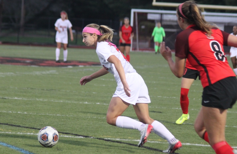 Women's Soccer Holds Off Keene State, 2-1