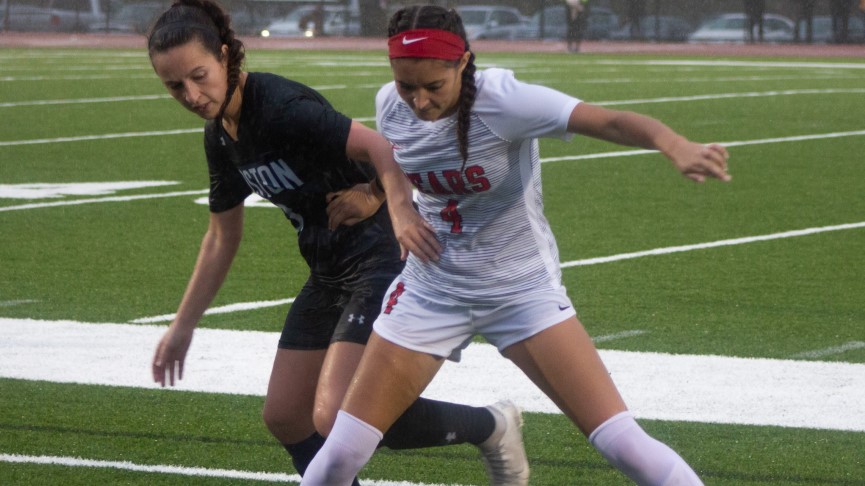 Women's Soccer Drops 1-0 Decision to UMass Boston